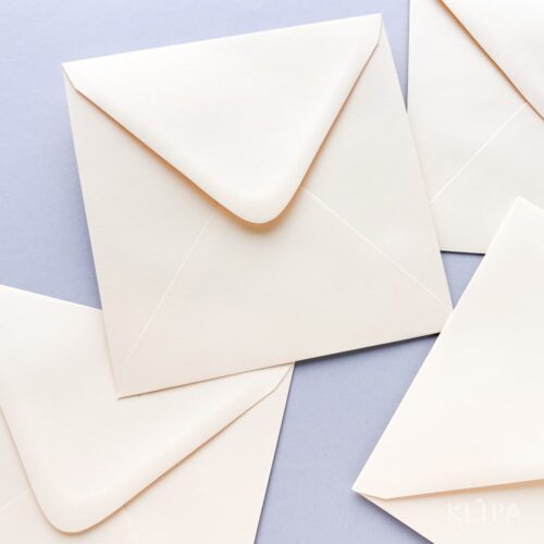 Plic crem pătrat 155x155mm pentru invitații nunta si botez, felicitări, scrisori
